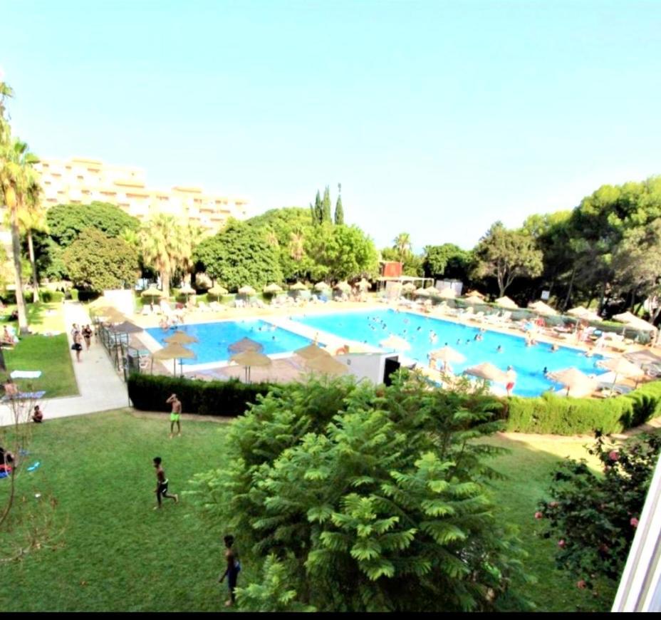 شقة Iris Vistas Sea & Sun بينالماذينا المظهر الخارجي الصورة